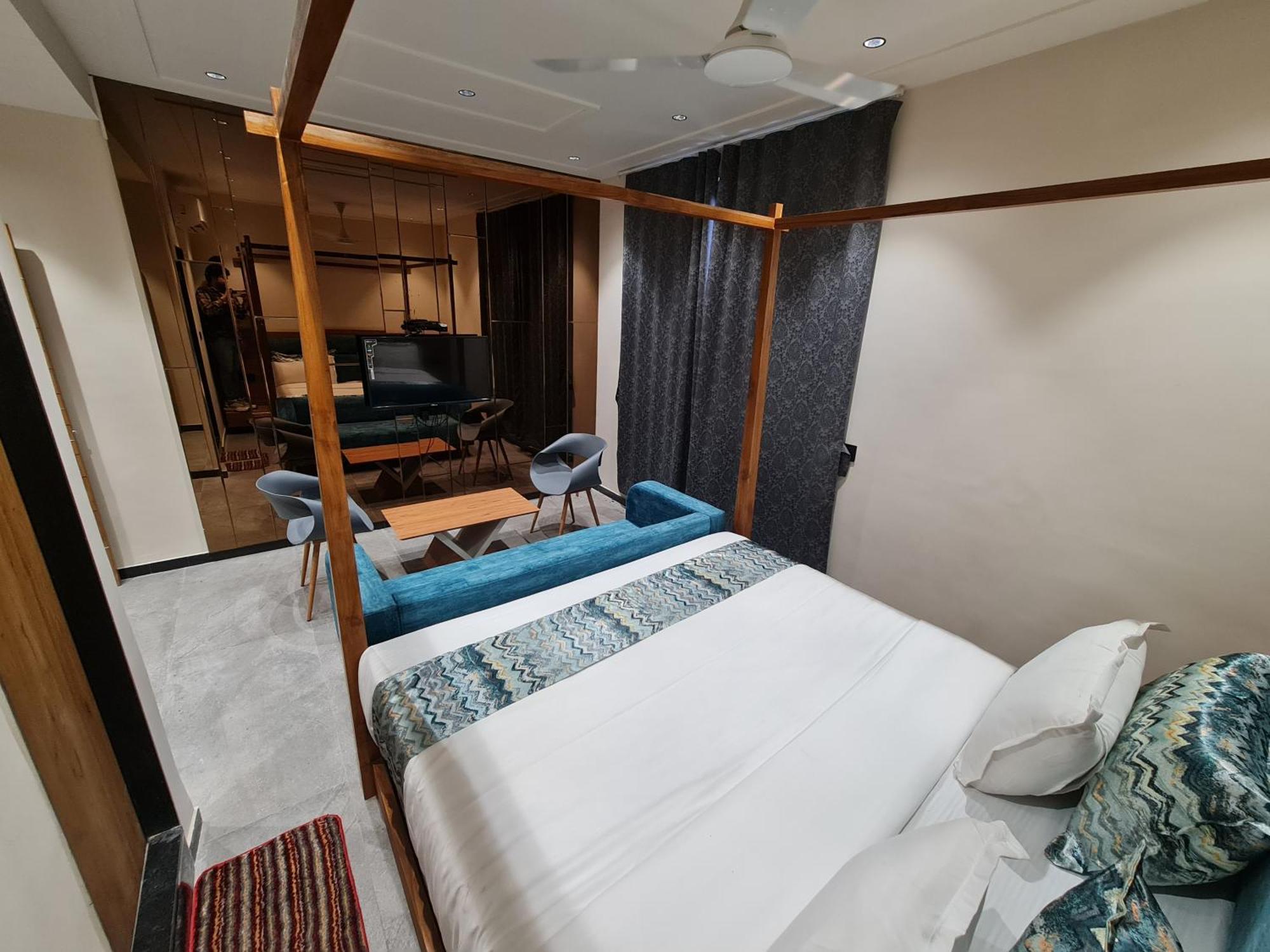 Hotel Nova Palm 拉杰果德 外观 照片