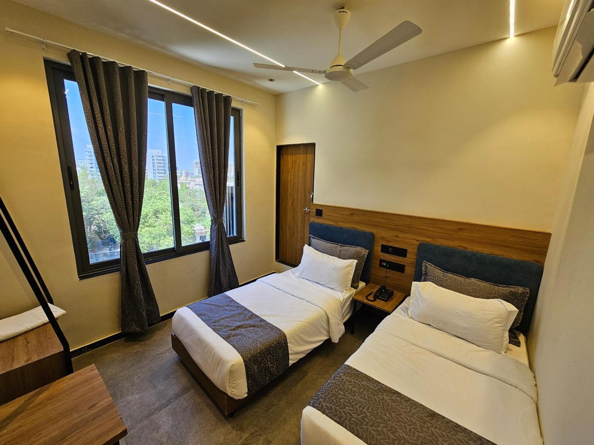 Hotel Nova Palm 拉杰果德 外观 照片
