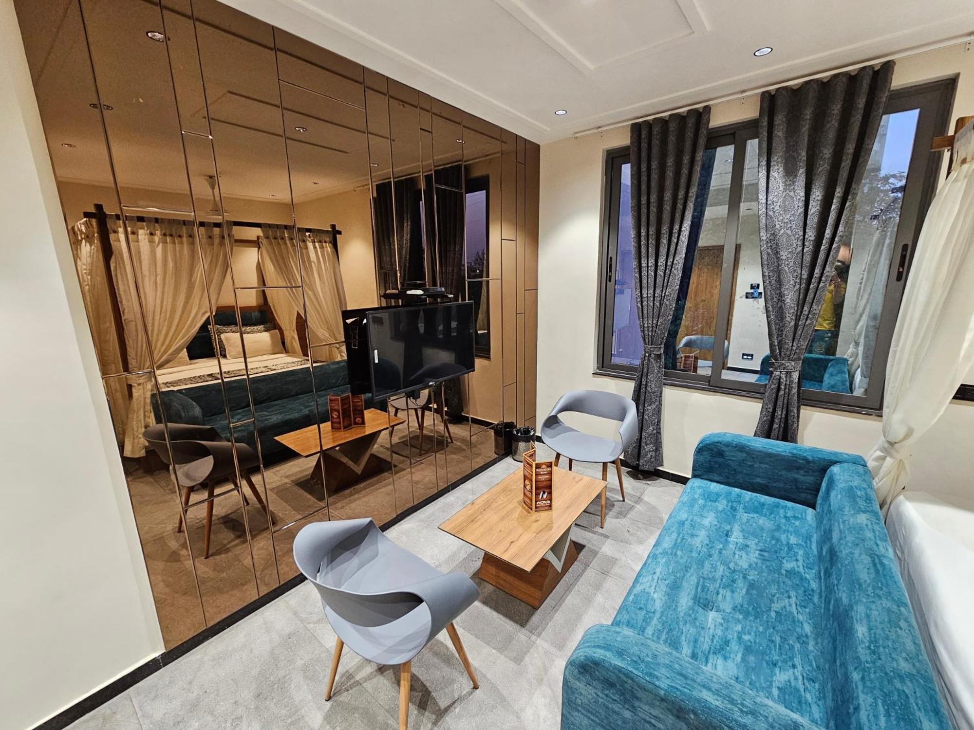 Hotel Nova Palm 拉杰果德 外观 照片