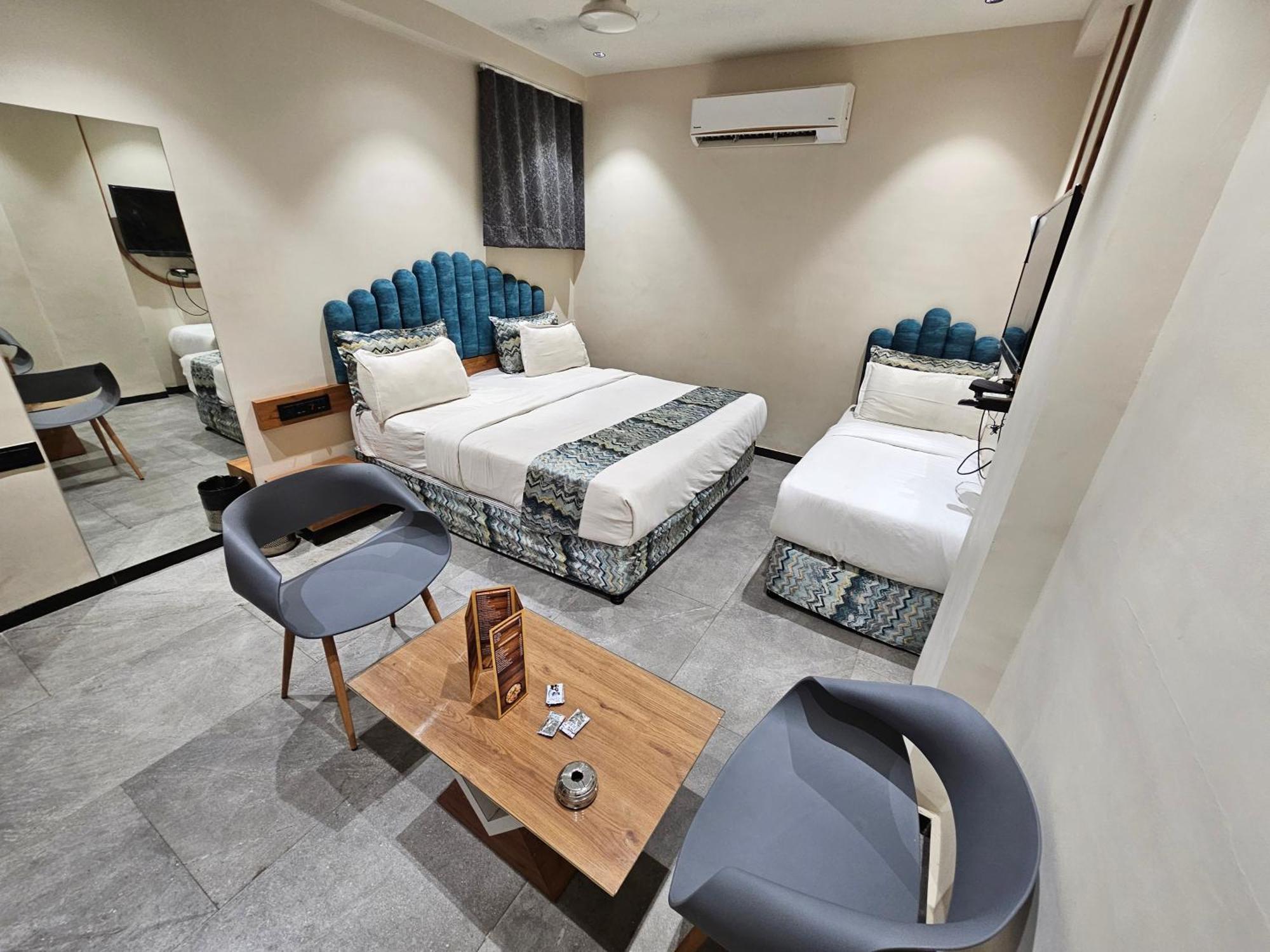 Hotel Nova Palm 拉杰果德 外观 照片